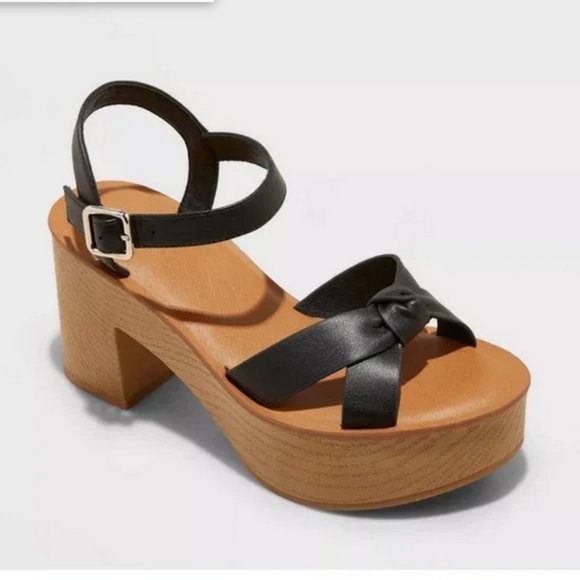 Women's Valerie Platform Heels - Universal Thread™ Black - Picture 1 of 5